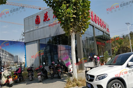 沈岳佳苑，两室两厅一卫，两个卧室阳台贯通